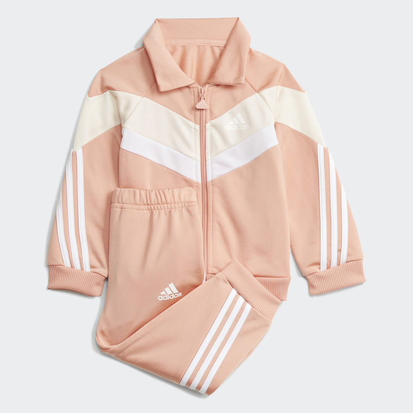 Survetement_Future_Icons_Shiny_Rose_H28827_01_laydown.jpg Survêtement Adidas Future Icons Shiny pour Enfnats – Image 1