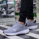 Baskets Adidas Response