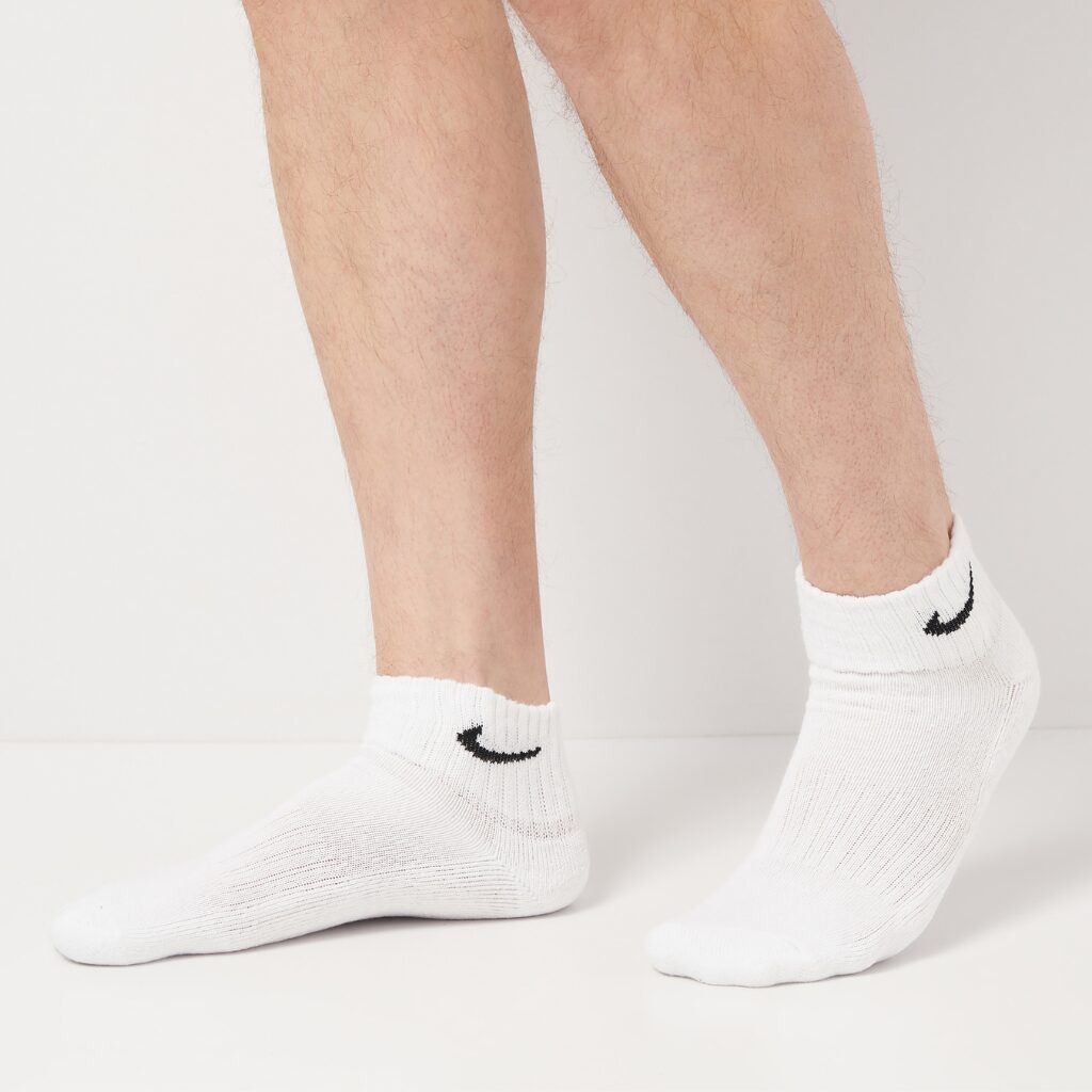 chaussette-nike-cushioned-ankle-lot-de-3-paires-original-algerie-dz.jpg Chaussette Nike Cushioned Ankle (lot de 3 paires) – Image 1