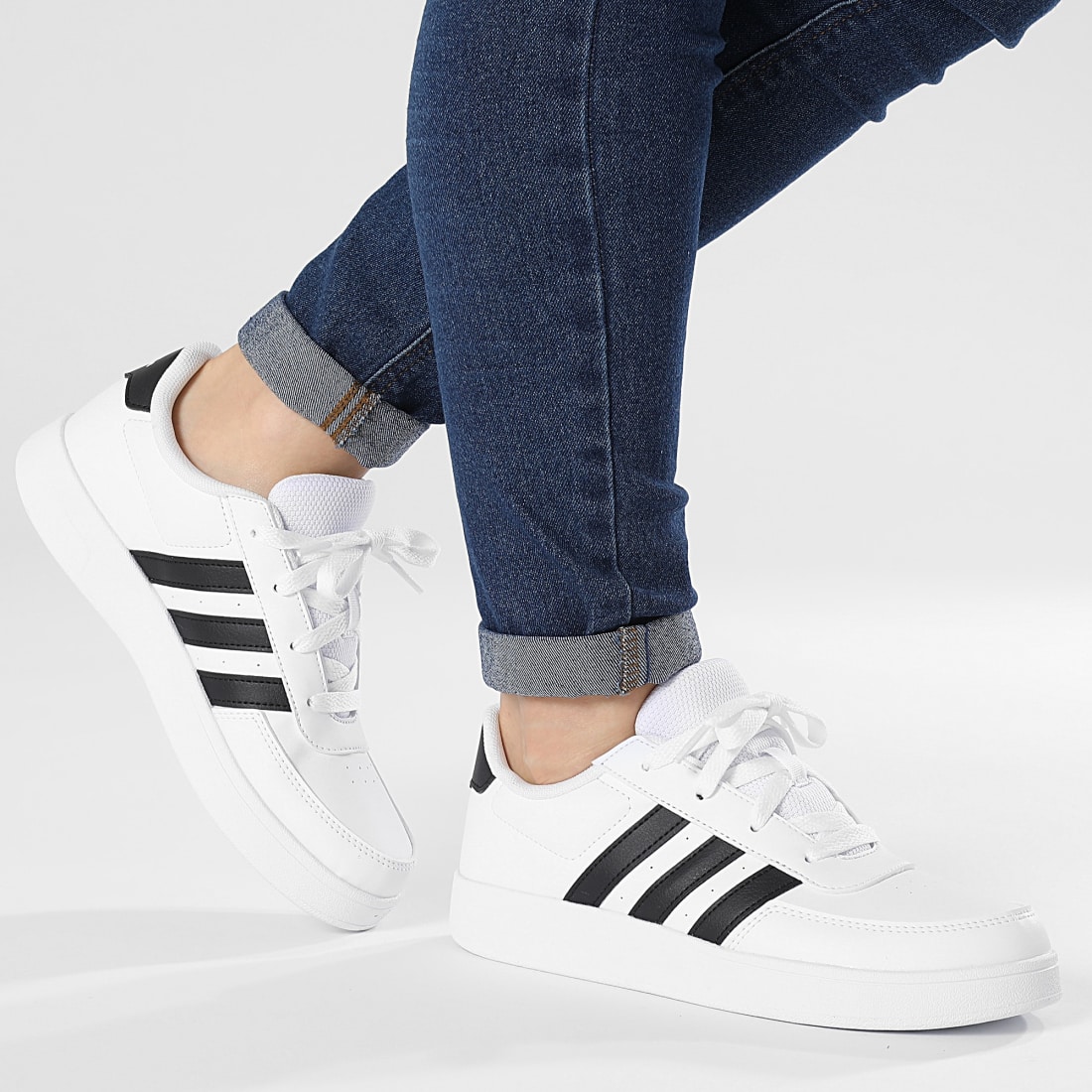 chaussure-a-lacets-adidas-breaknet-lifestyle-court-pour-enfants-original-algerie-dz-22.jpg Chaussure à lacets Adidas Breaknet Lifestyle Court – Image 1
