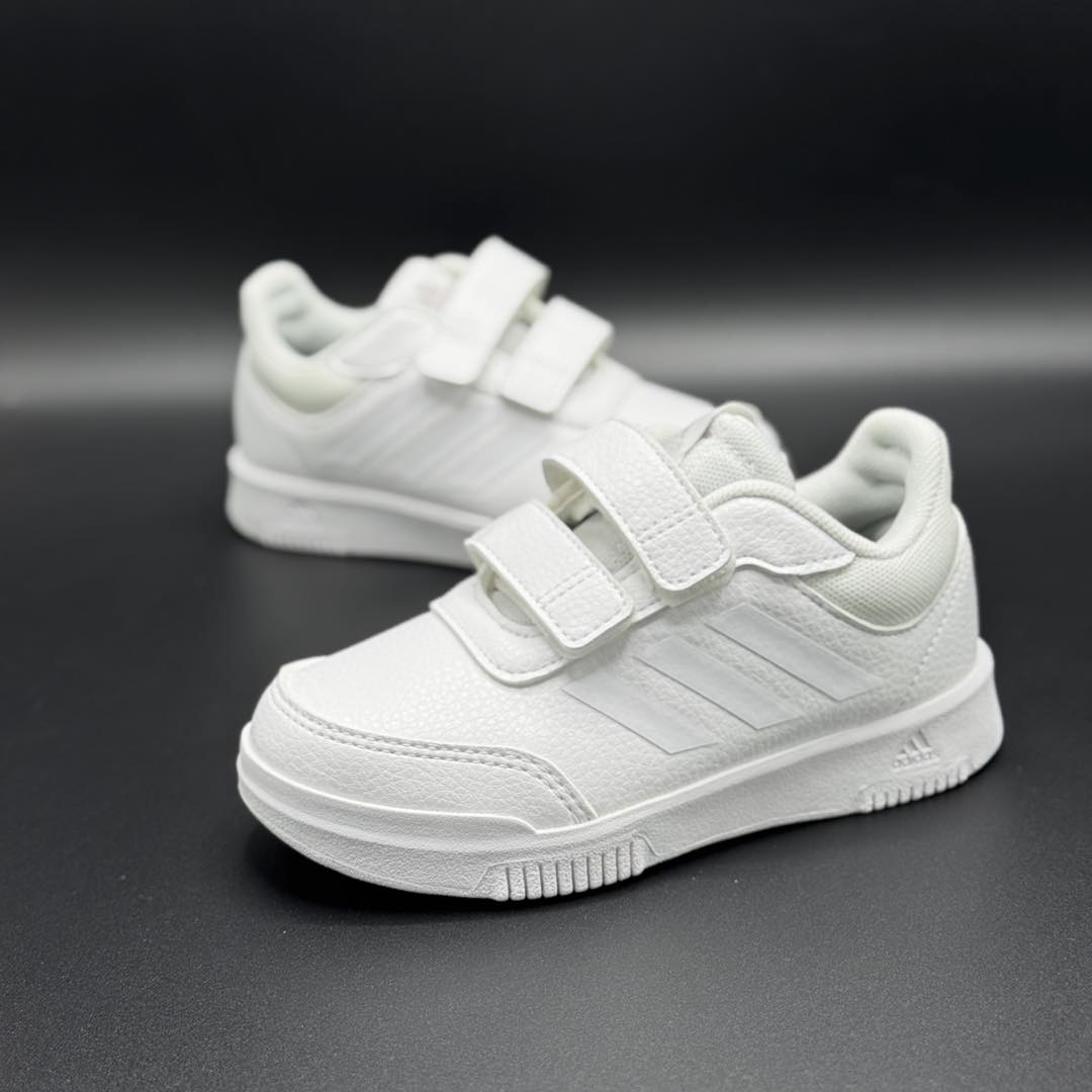 chaussure-a-scratch-adidas-tensaur-original-algerie-dz-4.jpg Chaussure à Scratch Adidas Tensaur – Image 1