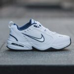 Chaussure Nike Air Monarch IV – Image 4