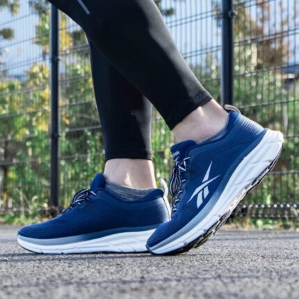 Chaussures Reebok Road Stride