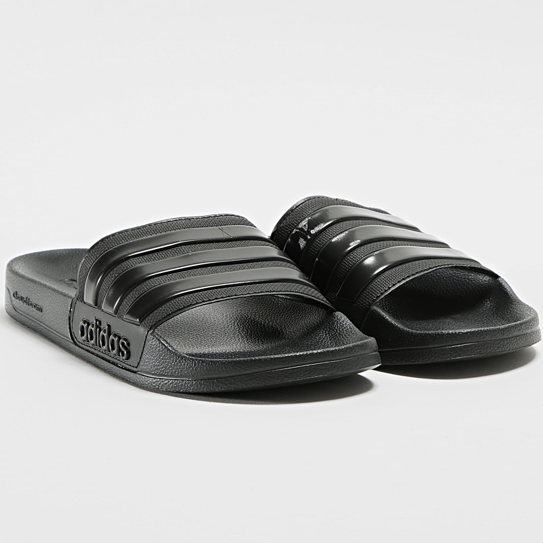 claquette-adidas-adilette-shower-original-algerie-dz-5-3.jpg Claquette Adidas Adilette Shower – Image 1