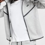 Ensemble de survêtement Nike Tech Fleece – Image 4
