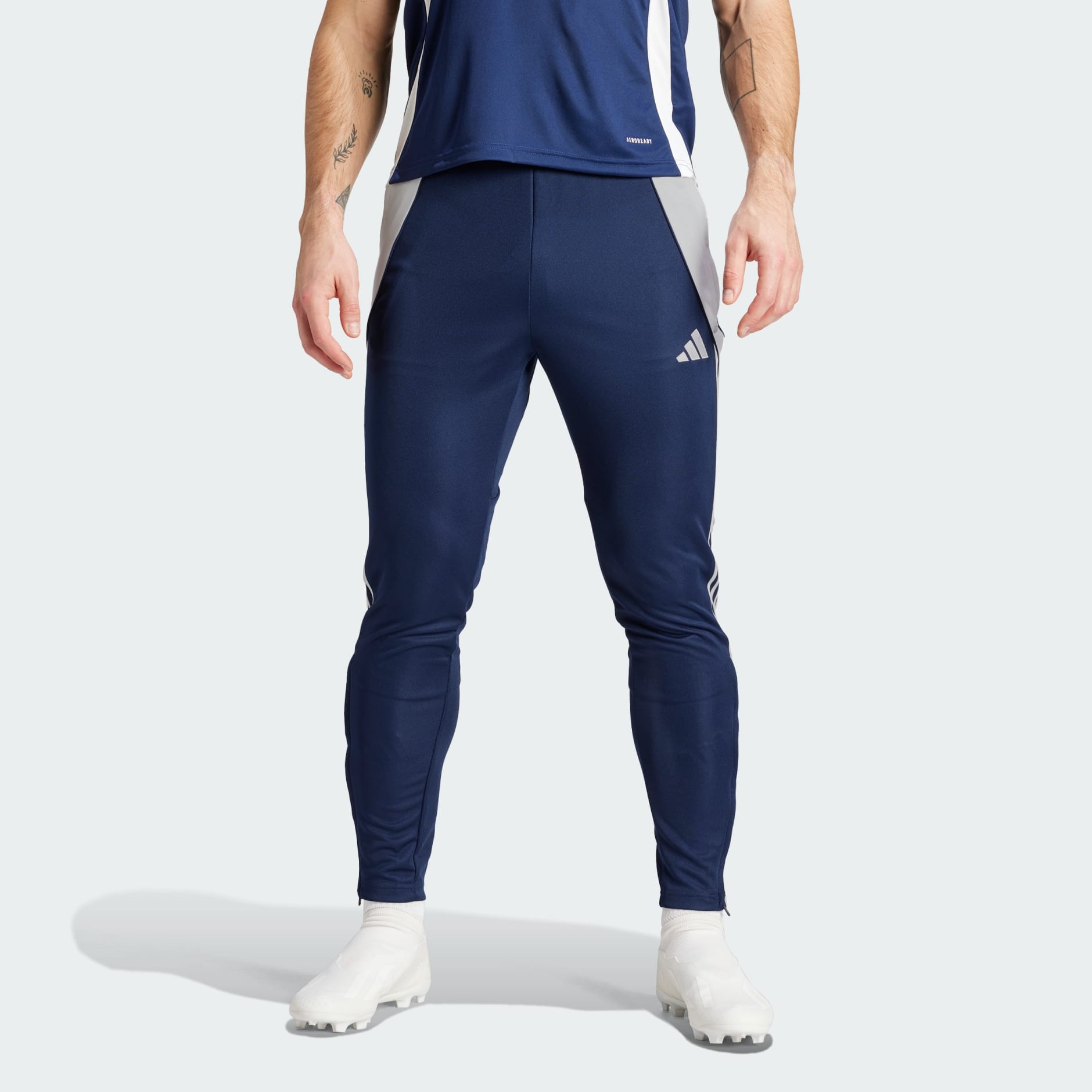 pantalon-de-survetement-adidas-tiro-24-slim-original-algerie-dz-4.jpg Pantalon de Survêtement Adidas Tiro 24 Slim – Image 1