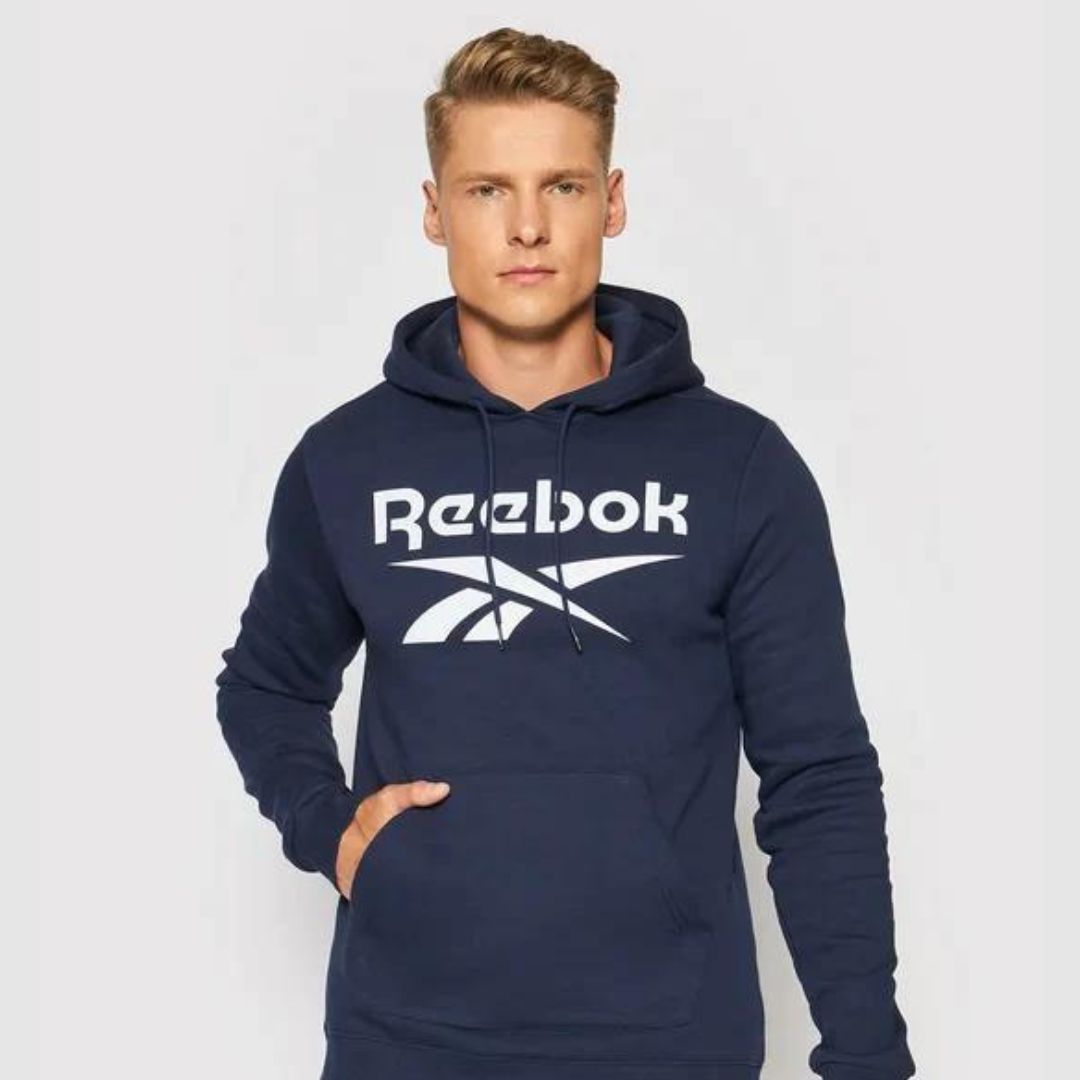 solde-dhiver-2024-28.jpg Reebok Sweatshirt Identity Bleu marine Regular Fit – Image 1