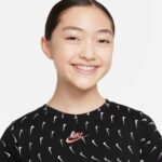 T-shirt Court Nike Sportswear pour Filles – Image 4