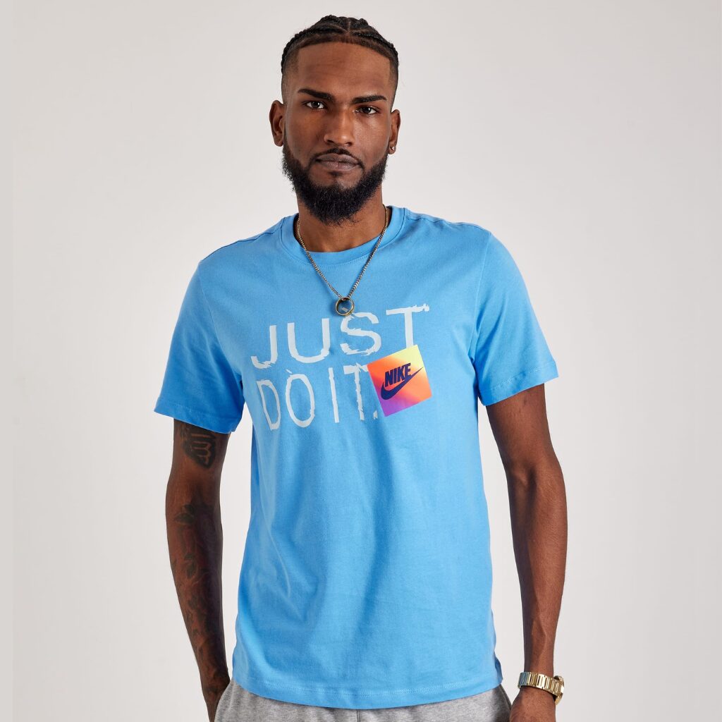 t-shirt-nike-sportswear-homme-original-algerie-dz-13.jpg T-shirt Nike Sportswear Homme – Image 1