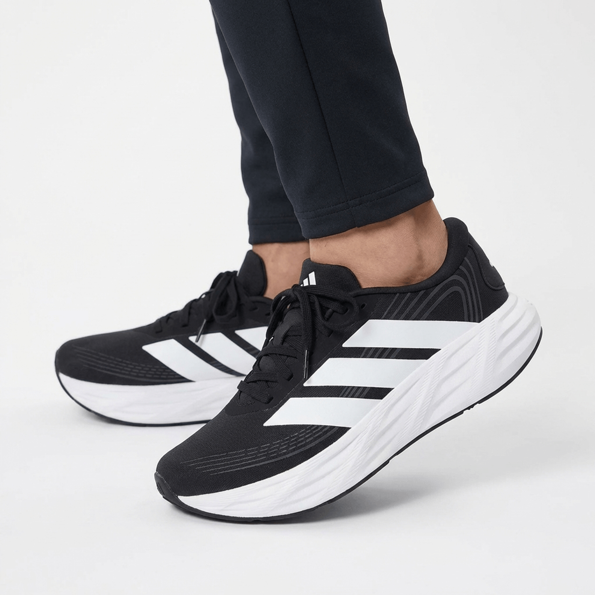 Basket Adidas Running Galaxy 8 JR (Copie) IH9795-1 - Original Algérie DZ Image de Basket Adidas Running Galaxy 8 JR (Copie) IH9795-1 - Original Algérie Master Sport DZ